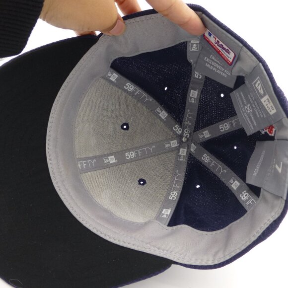 Toronto Blue Jays Maple Leaf Logo 7 Inches Fitted Hat - Picture 9 of 15